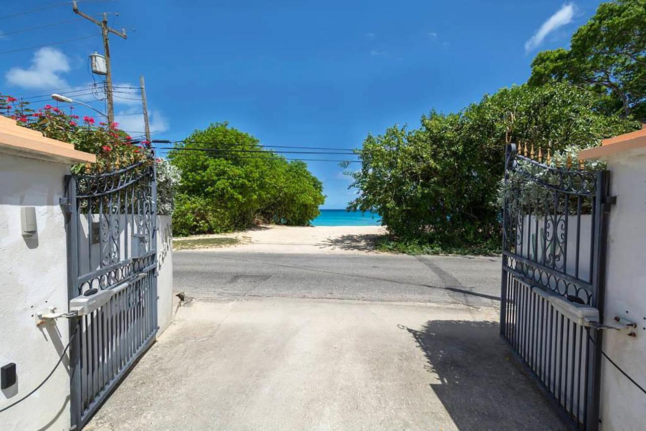 Welcome To The Unpretentious And Breezy Graceville, Steps Away From The Beach Saint James Luaran gambar